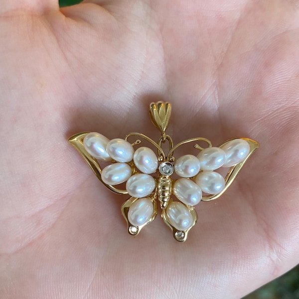 Vintage Solid 14k Yellow Gold Diamond Pearls Butterfly Charm