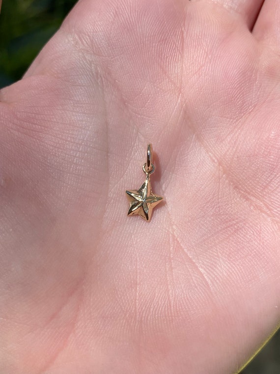 Vintage Solid 14k Yellow Gold 3D Star Charm - Fine