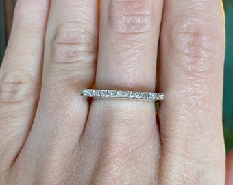 Vintage Solid 14k White Gold Diamond Row Flat Edge Ring Band - Size 6.75