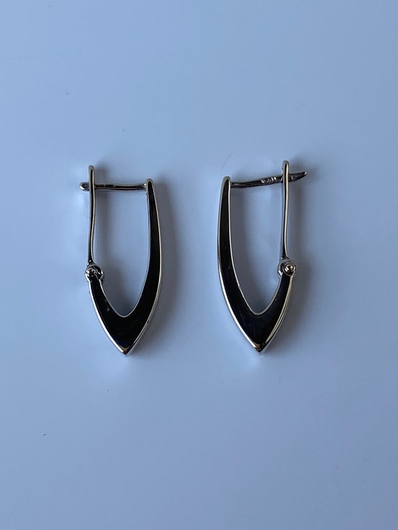 Vintage Solid 14k White Gold Chevron Hoop Earring… - image 4