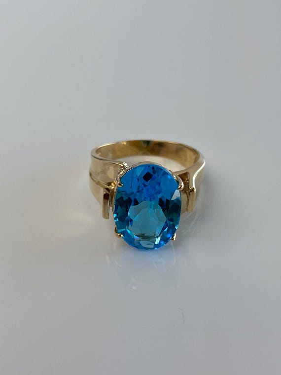 Vintage Solid 10k Topaz Ring - Size 7 - image 5