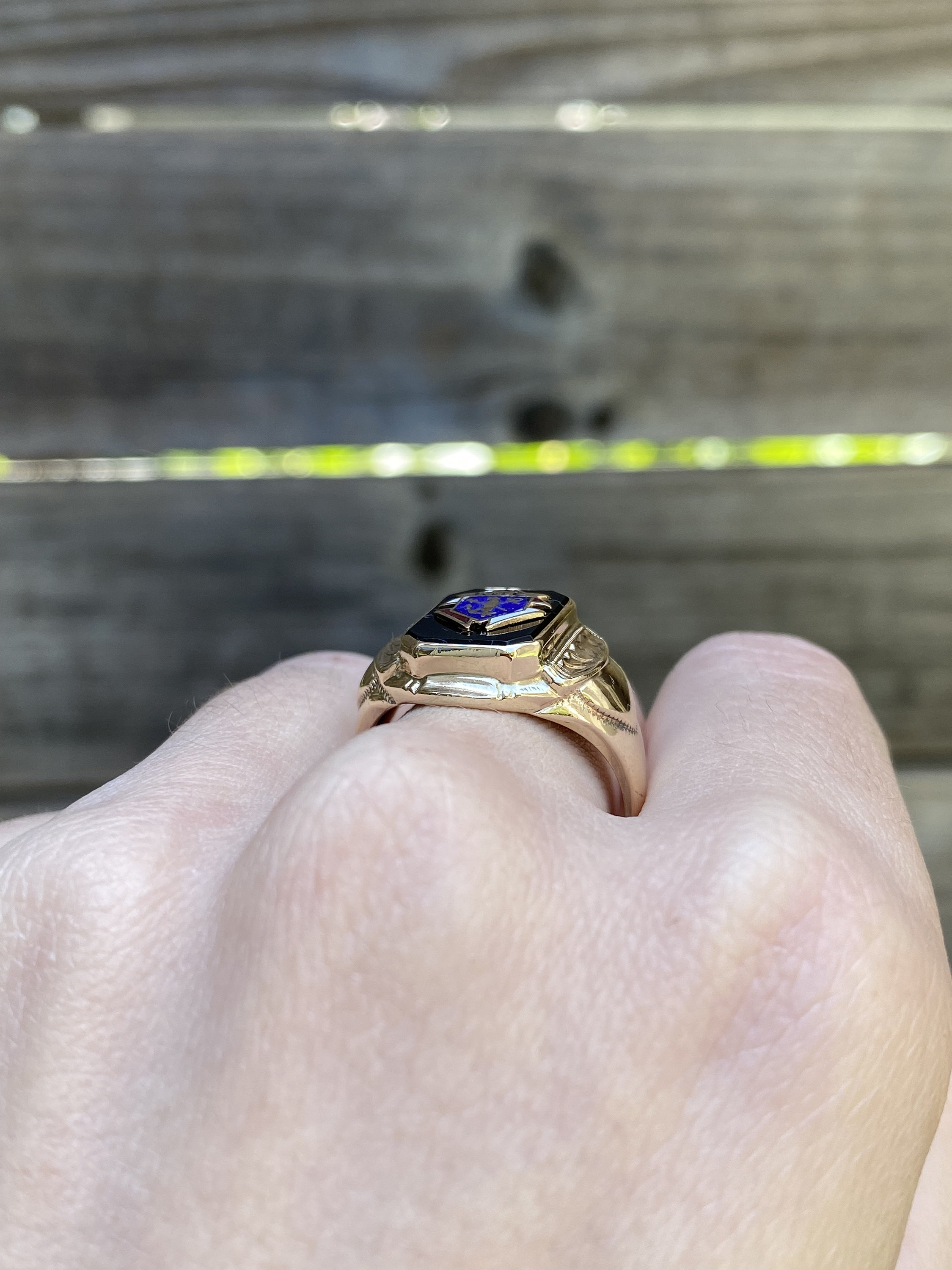 Solid 10k Yellow Gold Black Onyx 'K of C' Class Ring - Size Solid 10k Yellow Gold Black Onyx 'K of C' Class Ring - Size