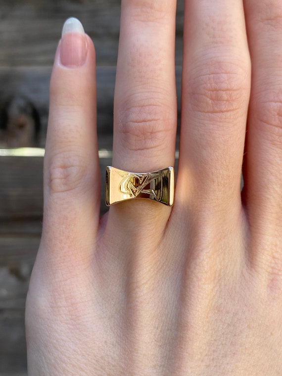 Vintage Solid 14k Rosy Gold CV Signet Ring - Size 