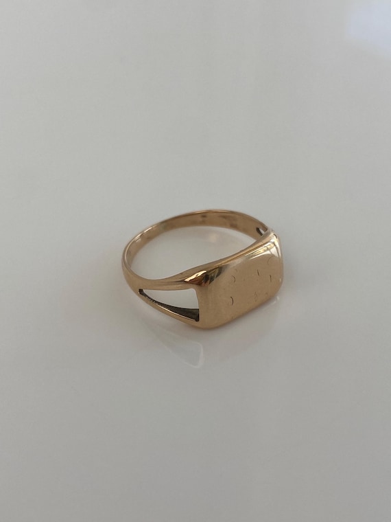 Vintage Solid 9k Yellow Gold Rectangle Signet Rin… - image 9