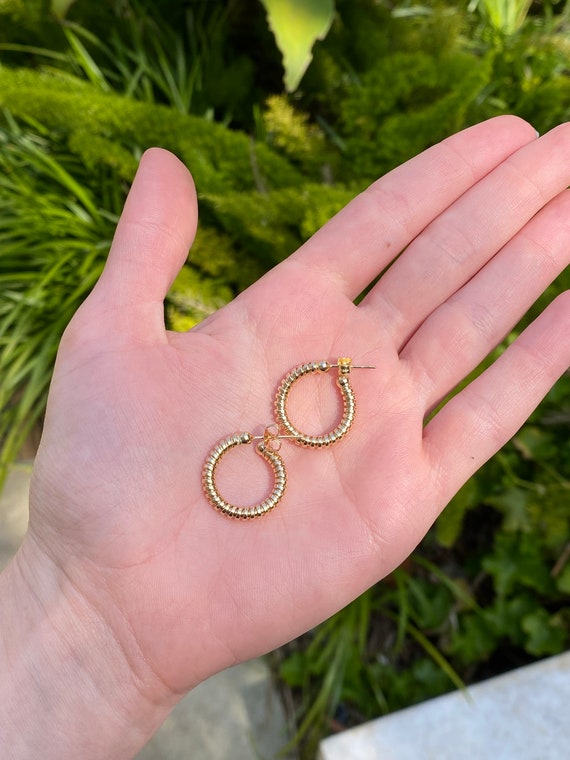 Vintage 18k Yellow Gold Flexible Hoop Earrings - … - image 2