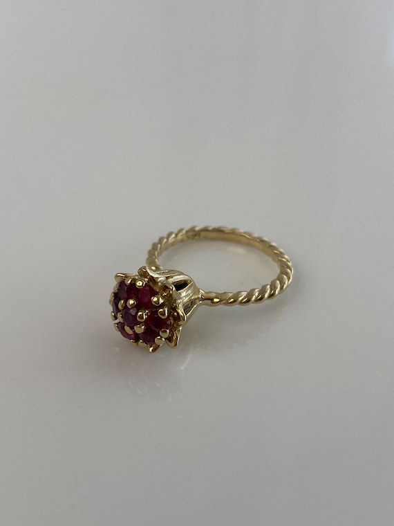Vintage Solid 14k Yellow Gold Ruby Flower Ring - … - image 6