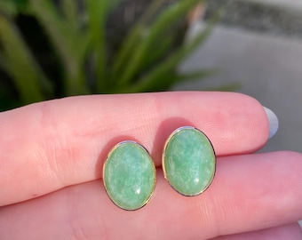 Vintage Solid 14k Yellow Gold Jade Stud Earrings - Fine Estate Jewelry - Real Genuine Gold