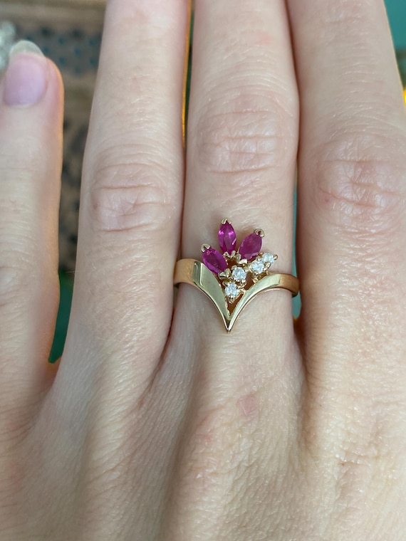 Solid 14k Yellow Gold Diamond Ruby Ring - Size 6.… - image 1