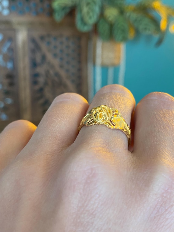 Solid 21k Yellow Gold Slim Diamond Cut Ring - Siz… - image 4