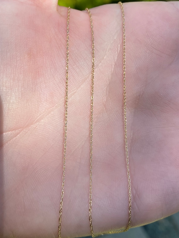 Vintage Solid 14k Yellow Gold Dainty Chain Neckla… - image 1