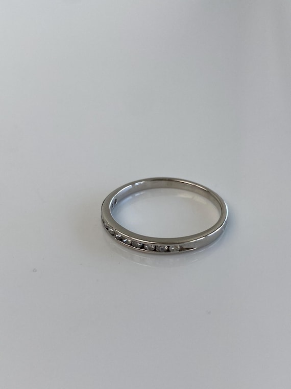 Vintage Solid Platinum Diamond Ring Band - Size 7 - image 6