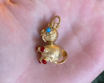 Vintage 18k Yellow Gold Turquoise Red Stone Cat Charm