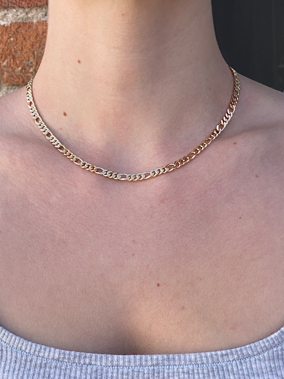 Vintage Solid 18k Yellow Gold Figaro Chain Neckla… - image 4