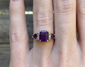 Vintage Solid 14k Yellow Gold Amethyst & Diamond Ring - Size 6 - Quality Fine Estate Jewelry