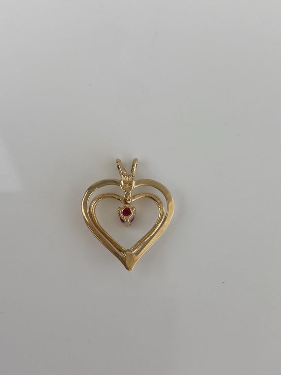 Vintage Solid 14k Yellow Gold Ruby Open Heart Cha… - image 4