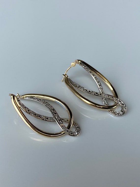 Vintage 14k Yellow Gold Diamond Oval Hoop Earring… - image 7
