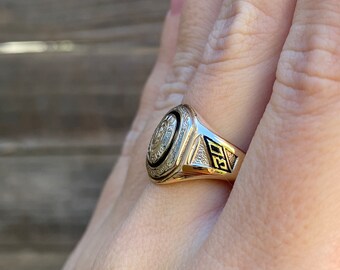 Vintage Solid 10k White & Yellow Gold 1930 Class Ring - Size