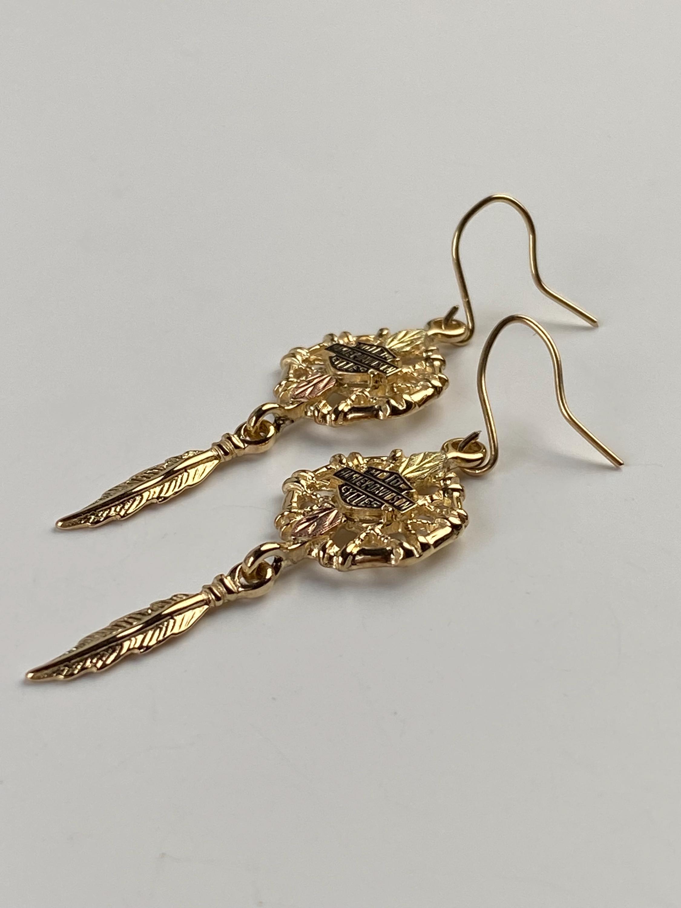 Vintage Solid 10k Black Hills Gold 