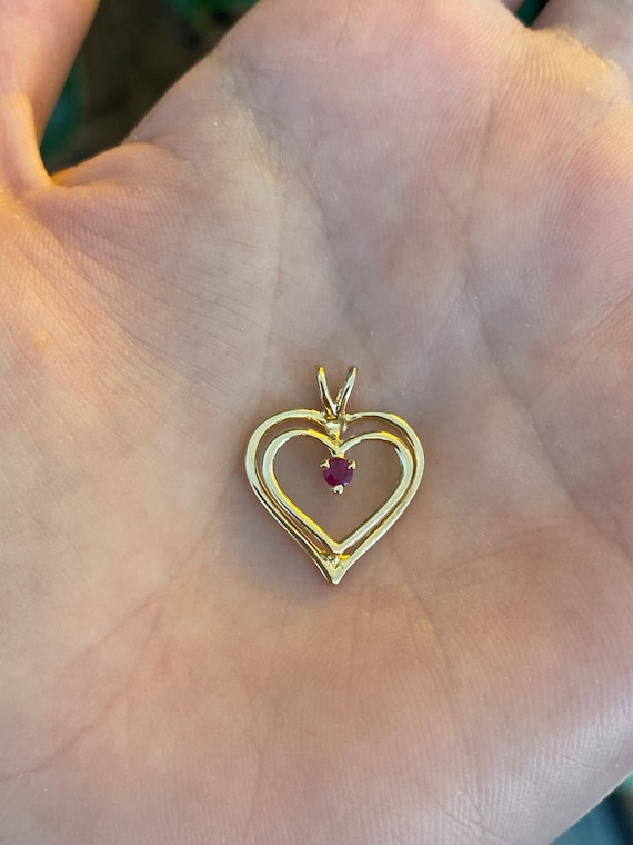 Vintage Solid 14k Yellow Gold Ruby Open Heart Cha… - image 1