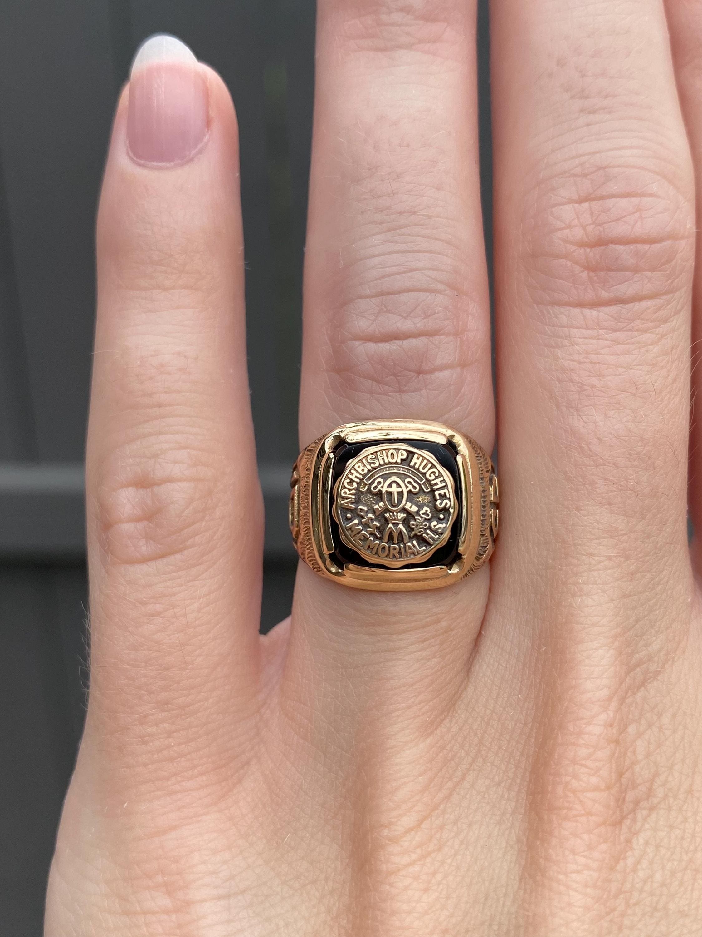 Class Rings 1966 - Etsy Canada
