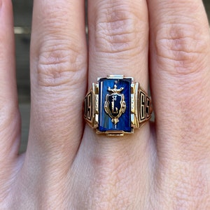 Vintage Gold Class Rings - Etsy Vintage Gold Class Rings - Etsy