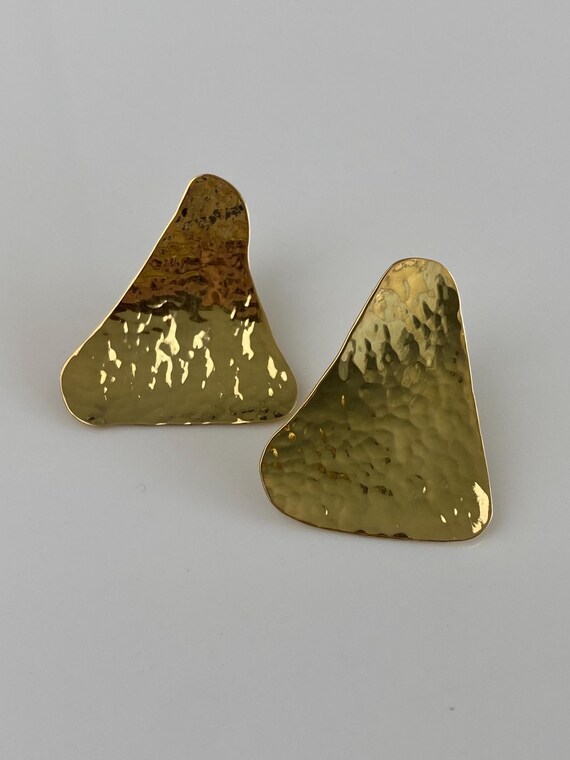 Solid 18k Yellow Gold Hammered Texture Triangle S… - image 3