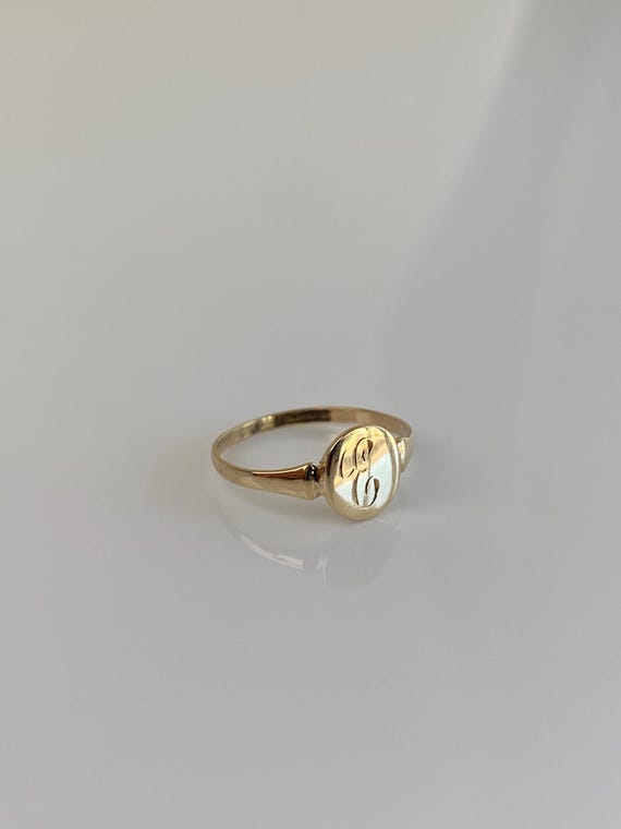 Vintage Solid 10k Yellow Gold Initial 'E' Signet … - image 9