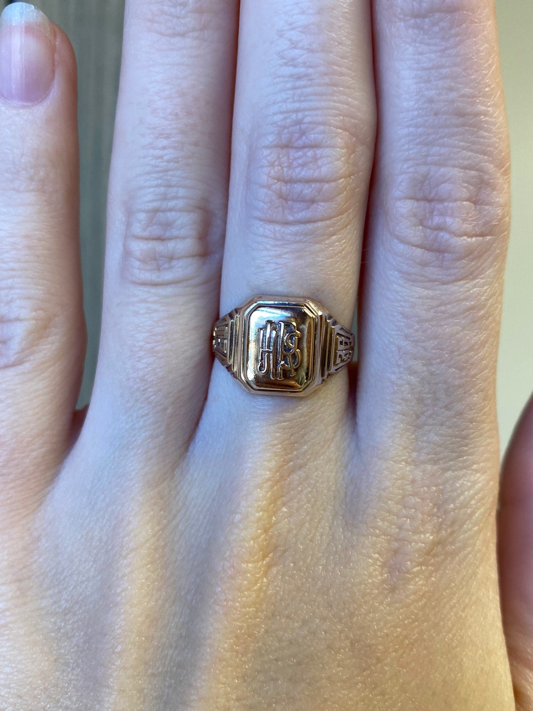Vintage Solid 10k Yellow Gold 1938 Class Ring - Size 6.5 - Quality 