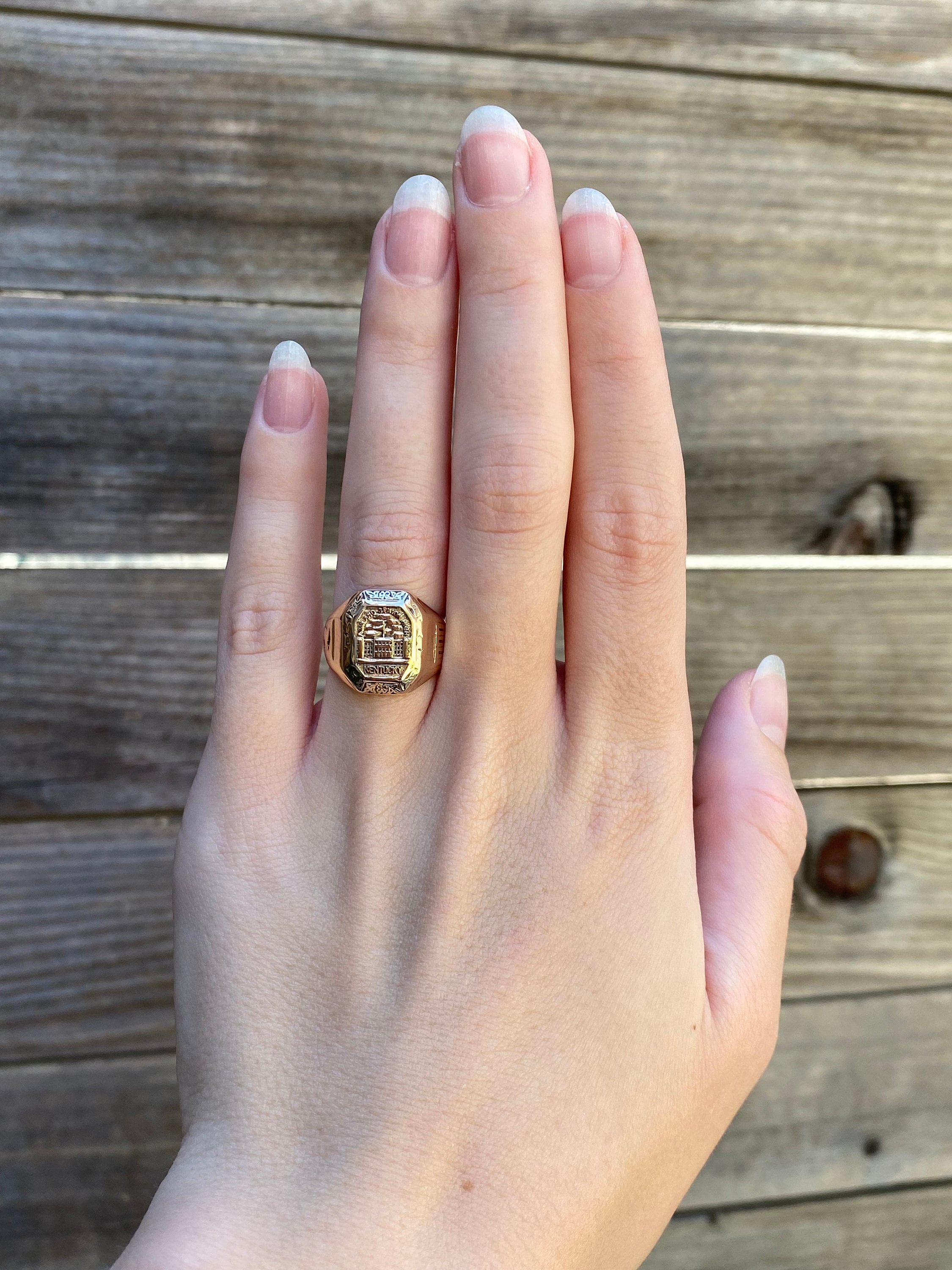 Vintage Solid 10k Yellow Gold 1938 Kentucky Class Ring