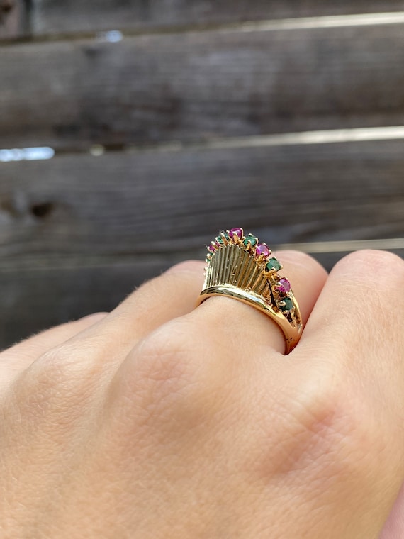 Vintage Solid 14k Yellow Gold Ruby Emerald Fluted… - image 4