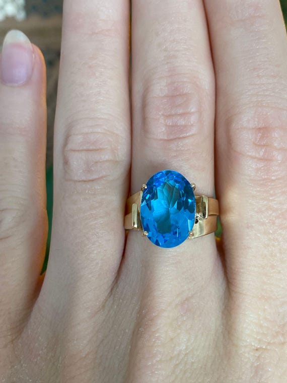 Vintage Solid 10k Topaz Ring - Size 7 - image 1