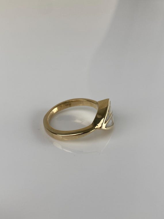 Vintage Solid 14k White Stone Inlay Ring - Size 6… - image 8