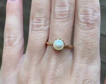 Vintage Solid 18k Yellow Gold Pearl Ring - Size 9.5 - Quality Fine Estate Jewelry - Real Genuine Gold - Gift For Her