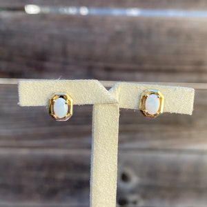Vintage Solid 14k Yellow Gold Opal Stud Earrings - Quality Fine Estate Jewelry - Real Genuine Gold - Gift For Her