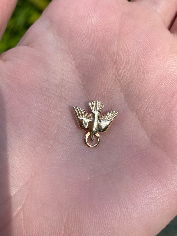 Vintage Solid 14k Yellow Gold Bird Charm - Fine E… - image 1