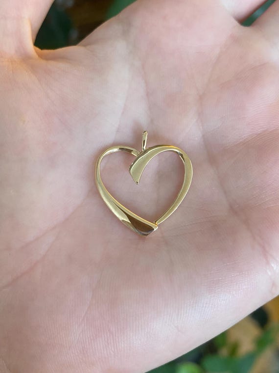 Vintage Solid 14k Yellow Gold Open Heart Charm