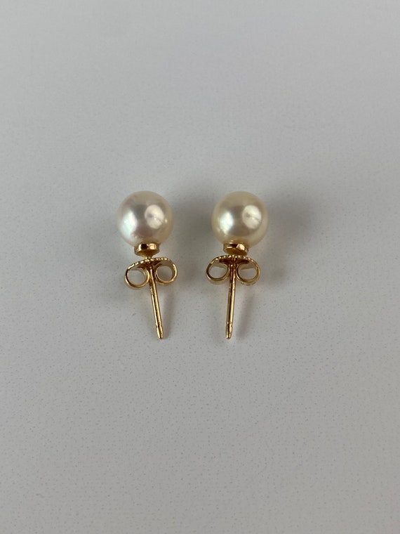 Vintage Solid 14k Yellow Gold Pearl Stud Earrings… - image 8