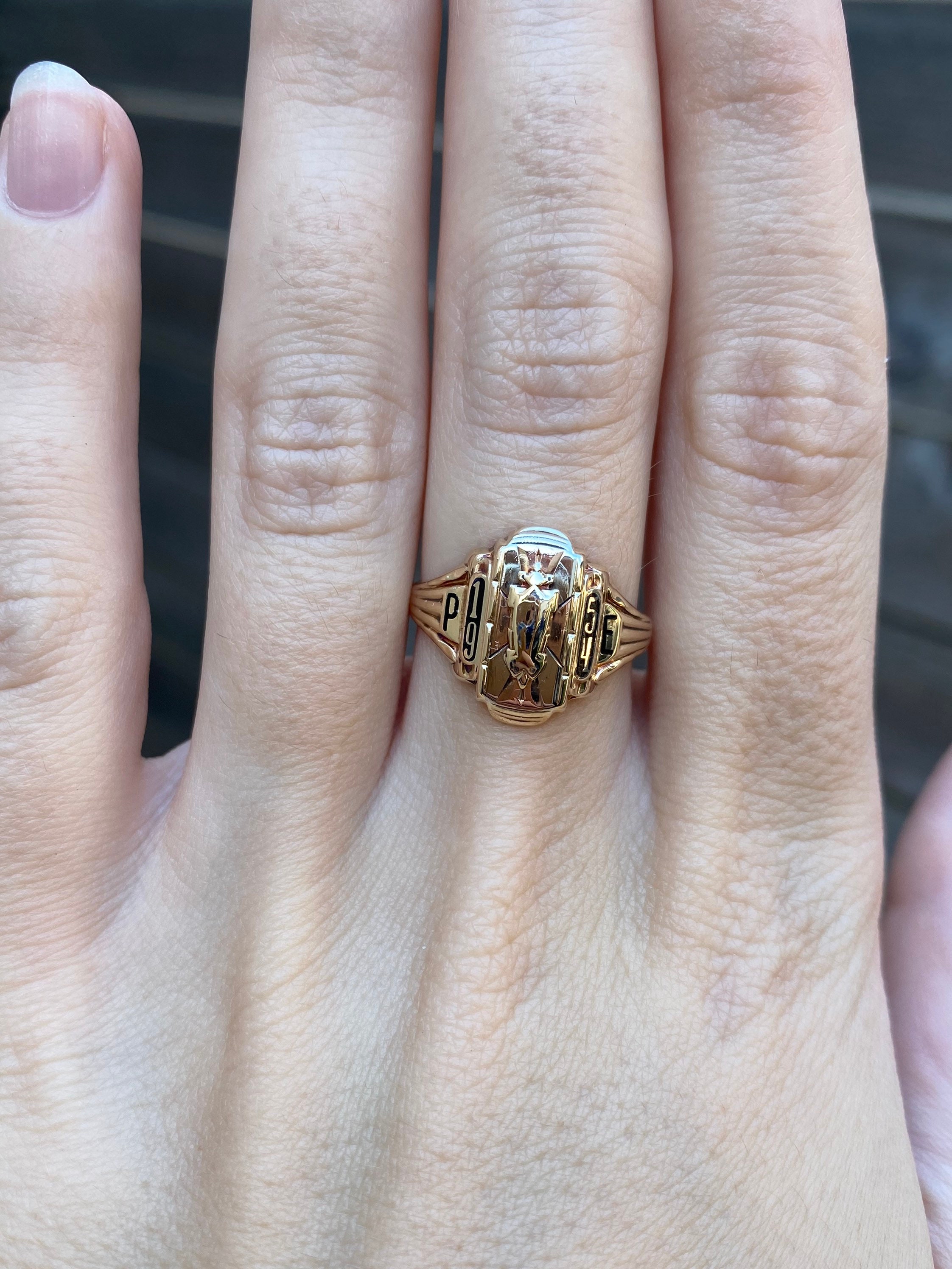 Vintage Solid 10k Yellow Gold 1954 Class Ring - Size 7.25