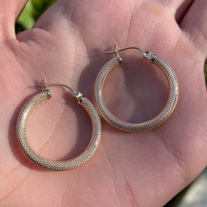 Vintage 14k Yellow Gold Textured Hoop Earrings - Fine Estate Jewelry - Real Genuine Gold