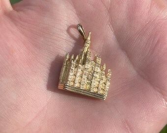 Vintage Solid 18k Cathedral Charm - Quality Estate Jewelry - Genuine Gold - Pendant Necklace