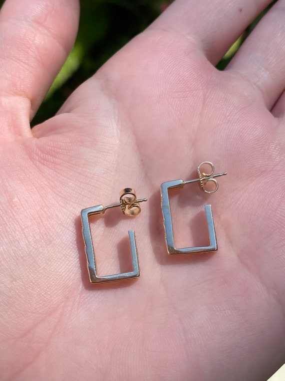 Vintage Solid 14k Yellow Gold Patterned Rectangle… - image 2