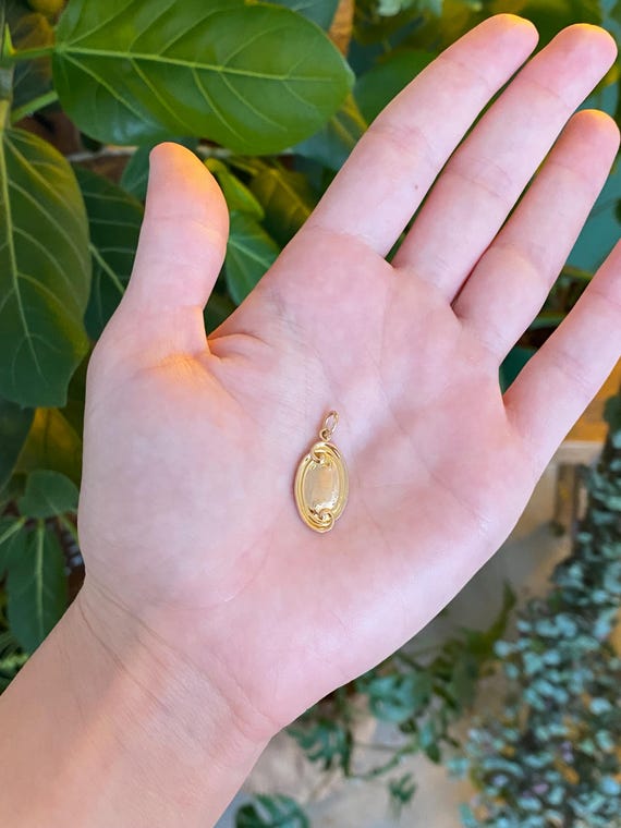 Vintage Solid 14k Yellow Gold Scrollwork Cufflink… - image 2