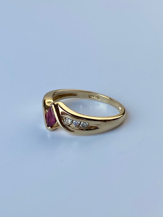 Vintage Solid 14k Yellow Gold Ruby & Diamond Ring… - image 6