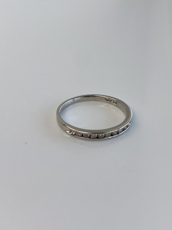 Vintage Solid Platinum Diamond Ring Band - Size 7 - image 9