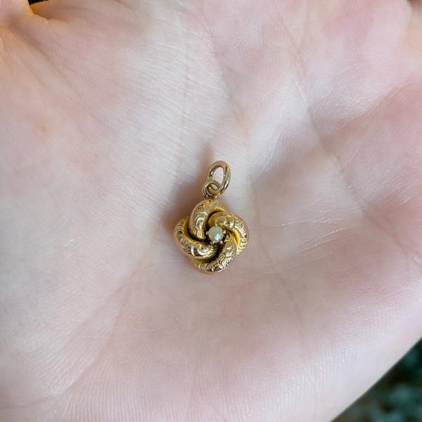 Vintage 10k Yellow Gold Seed Pearl Knot Charm - Fine Estate Jewelry - Real Genuine Gold