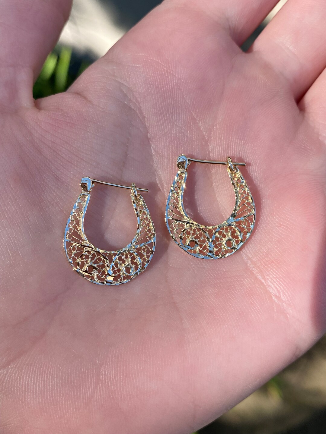 Vintage Solid 14k Yellow Gold Filigree Hoop Earrings Quality Fine