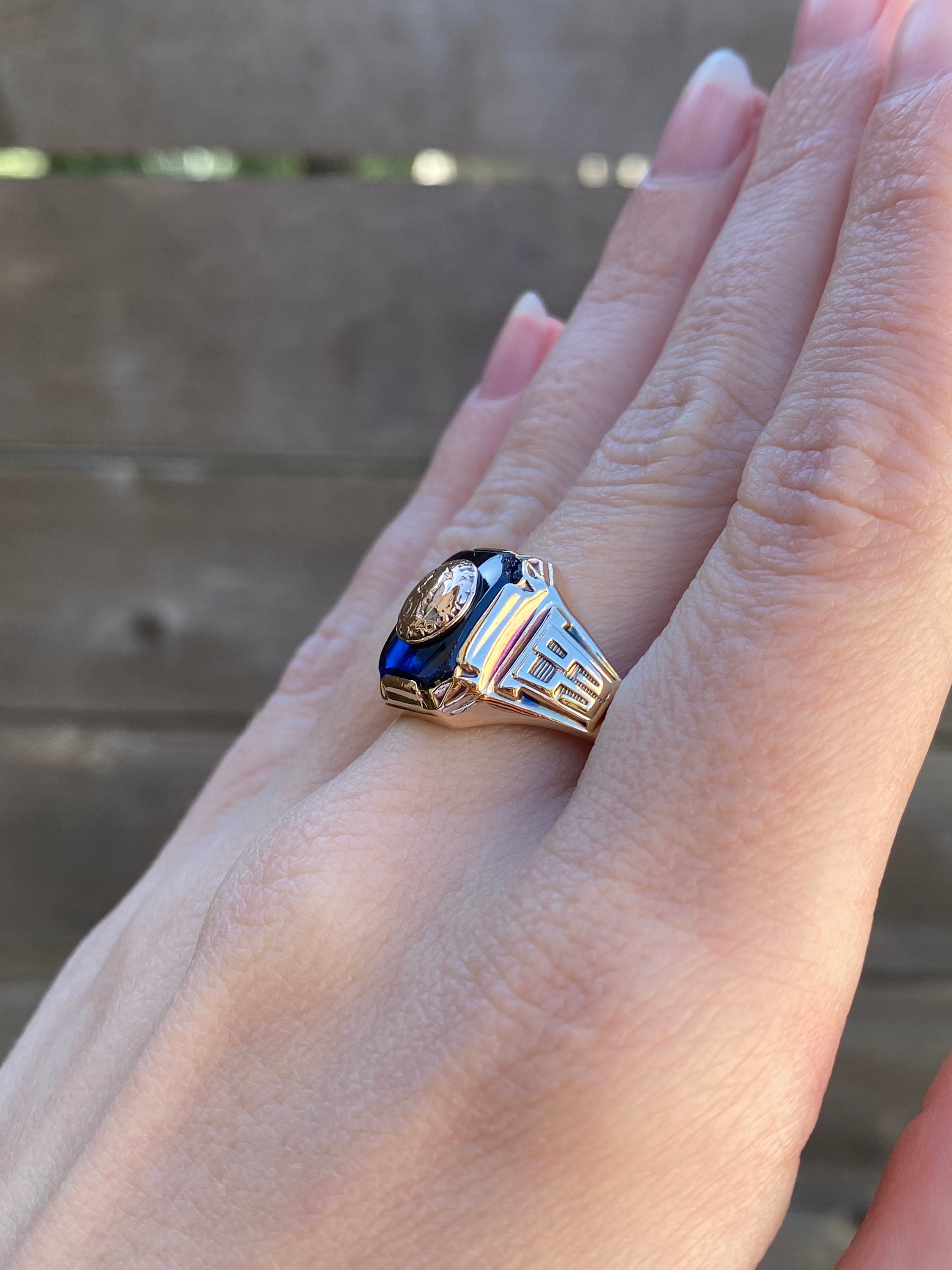 Vintage Solid 10k Yellow Gold 1959 Class Ring - Size 10