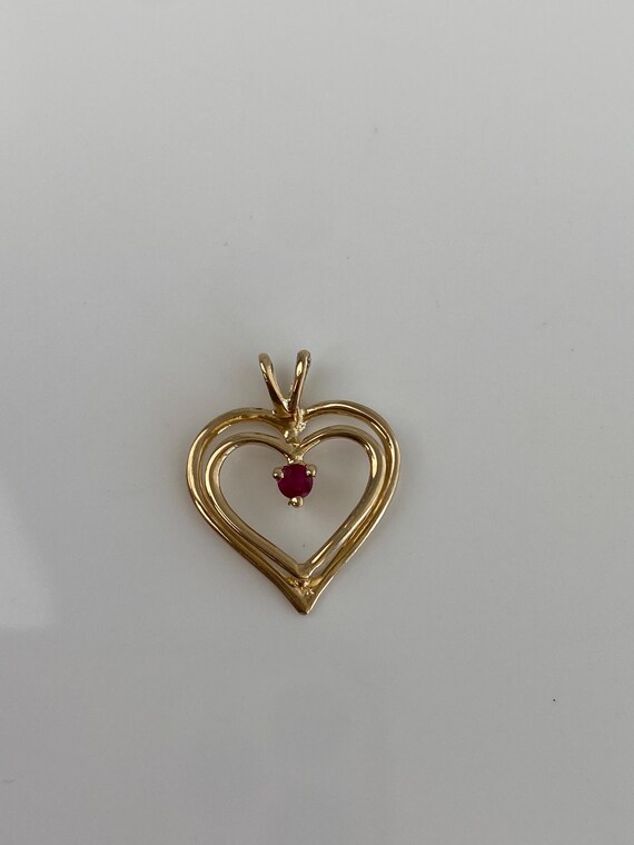 Vintage Solid 14k Yellow Gold Ruby Open Heart Cha… - image 3