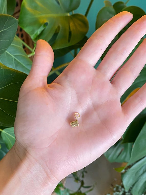 Vintage Solid 9k Yellow Gold Tiny Thimble Charm - image 2
