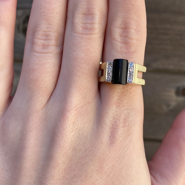 Vintage Solid 14k Yellow Gold Black Onyx & Diamond Ring - Size 8 - Gemstone - Quality Fine Estate Jewelry - Real Genuine Gold - For Her